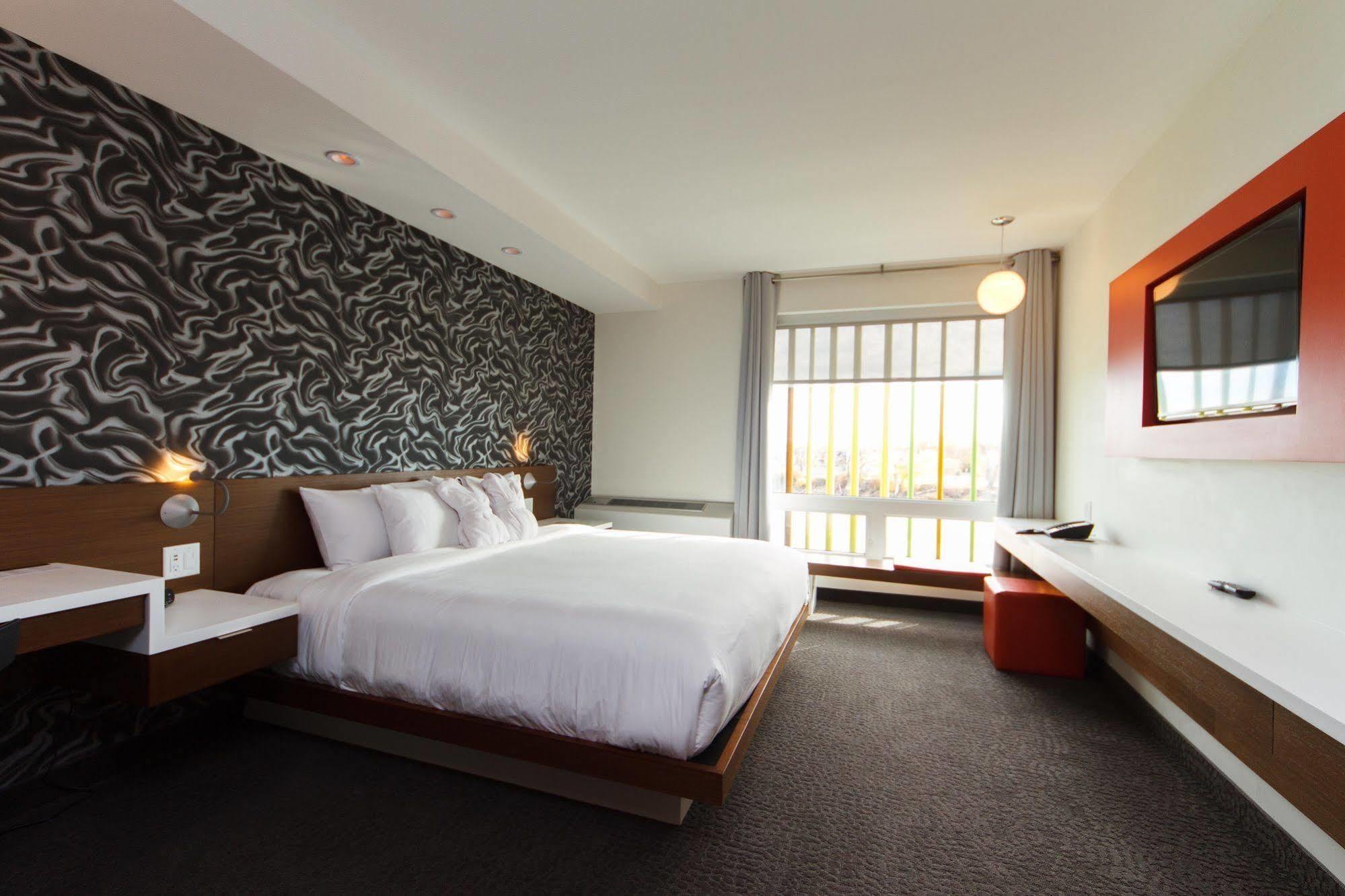 Mere Hotel Виннипег Экстерьер фото